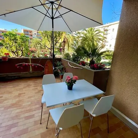 Apartamento La Vie Est Belle! Hyères